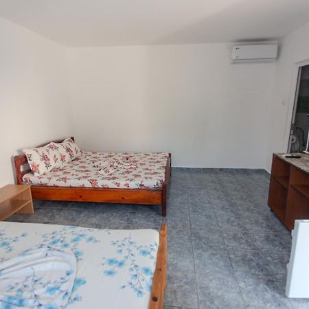 מלון קוסטינסטי Casa Selena מראה חיצוני תמונה