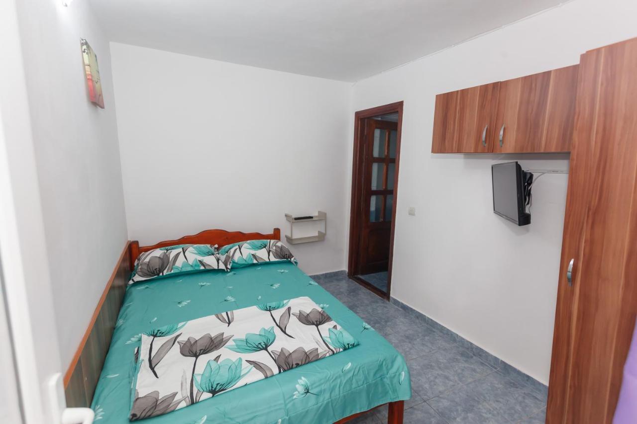 מלון קוסטינסטי Casa Selena מראה חיצוני תמונה