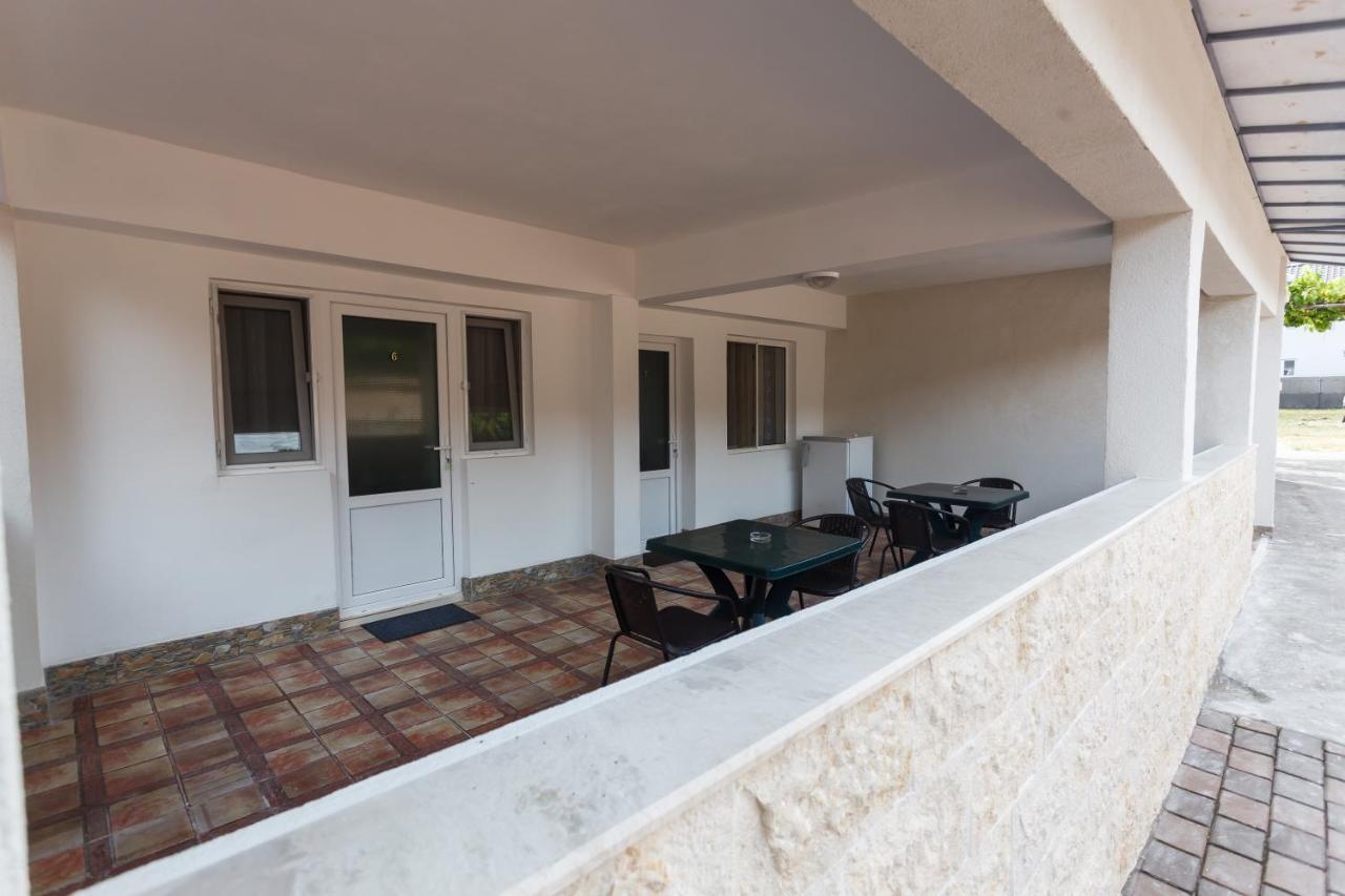 מלון קוסטינסטי Casa Selena מראה חיצוני תמונה